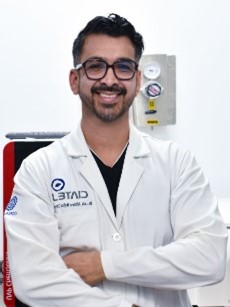 A person in a lab coat\