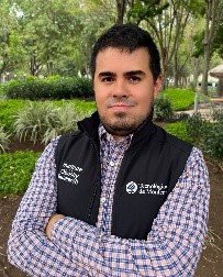 A person with his arms crossed